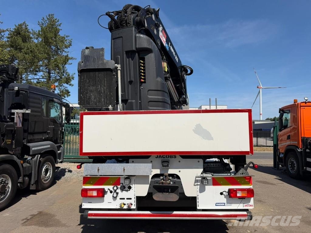 Volvo FH 420 8x4 PRITSCHE + (31m!) KRAN HIAB 858 E-7 + J Lastbil med lad/Flatbed