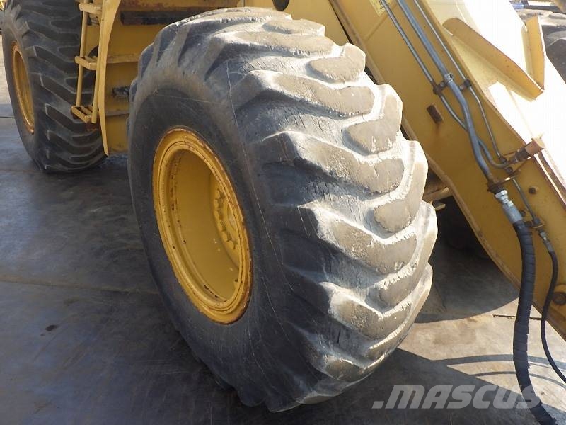 CAT CAT930H لوادر بعجل