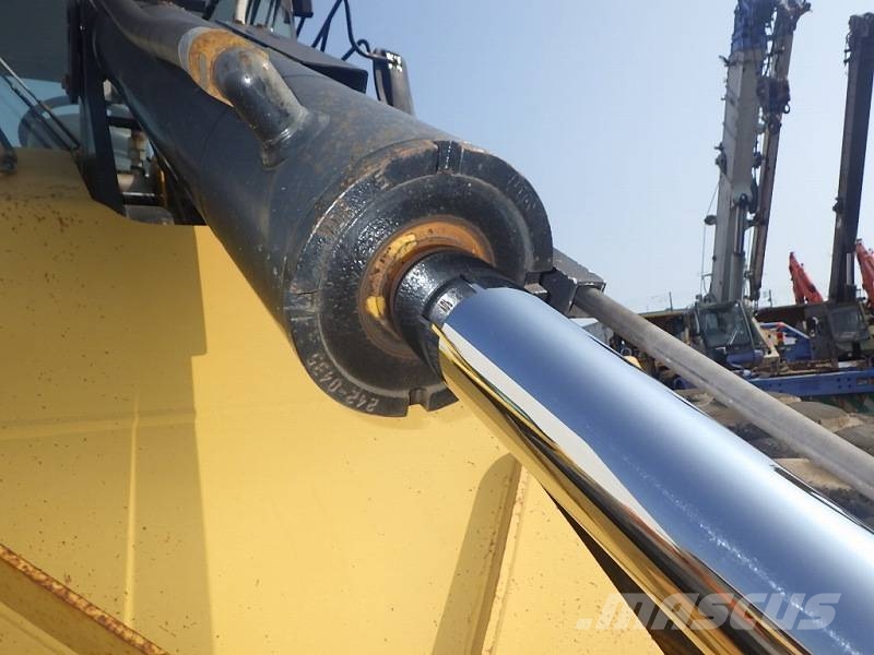 CAT CAT930H لوادر بعجل