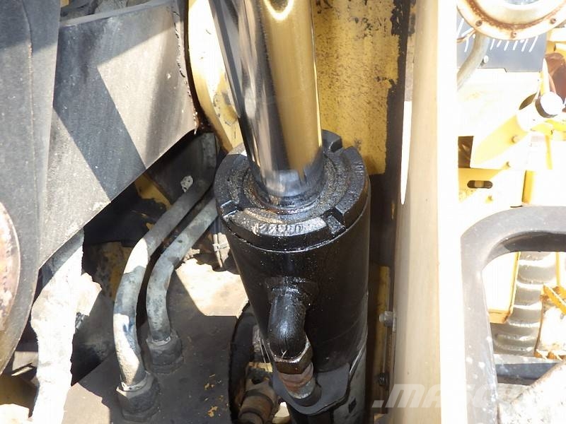 CAT CAT930H لوادر بعجل