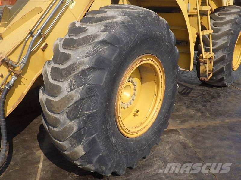 CAT CAT930H لوادر بعجل