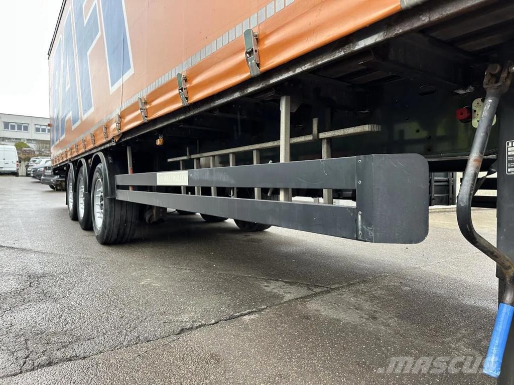Schwarzmüller 3-Achs Tautliner 3-Achs Tautliner Schiebeplane Eds Tents puspiekabes