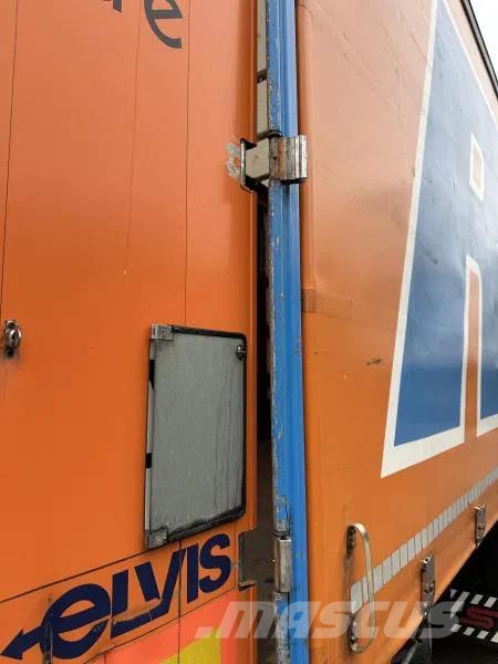 Schwarzmüller 3-Achs Tautliner 3-Achs Tautliner Schiebeplane Eds Tents puspiekabes