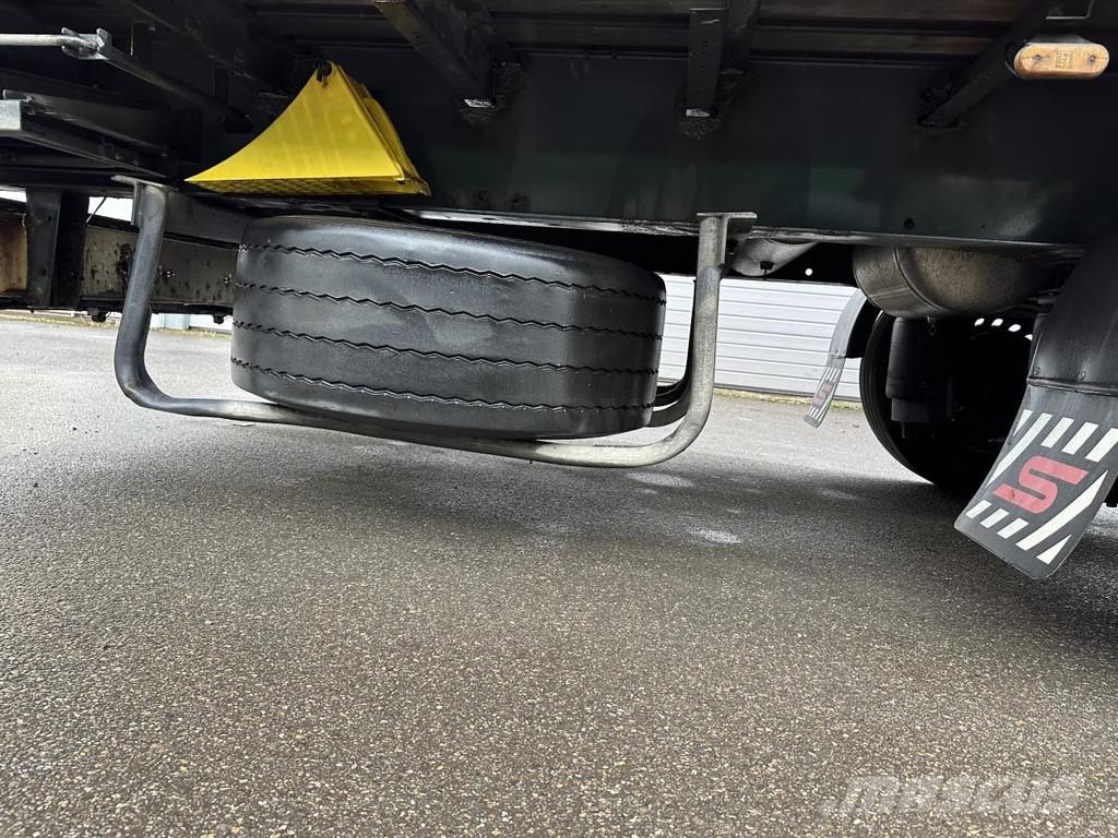 Schwarzmüller 3-Achs Tautliner 3-Achs Tautliner Schiebeplane Eds Tents puspiekabes