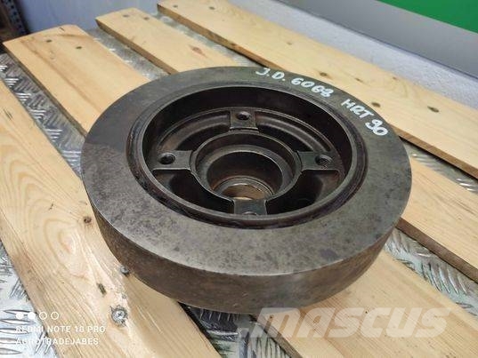 John Deere 6068 HRT 90 (RF538308 263 13 1824) Pulley wheel Motorok