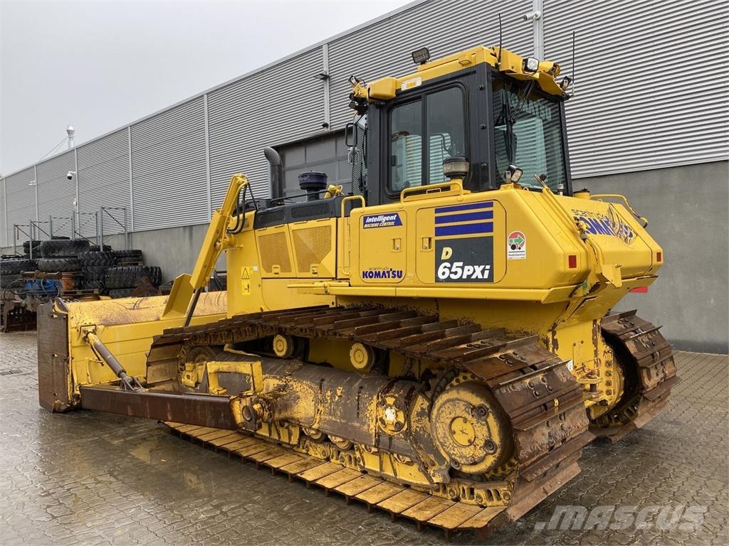 Komatsu D65PXI-18EO Dozers - Tratores rastos