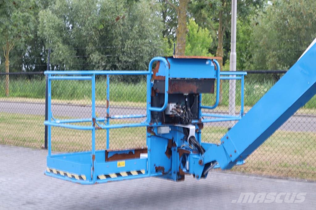 Genie ZX-135 /70 | 43 METER | 272 KG | LOW HOURS رافعات سلة مفصلية