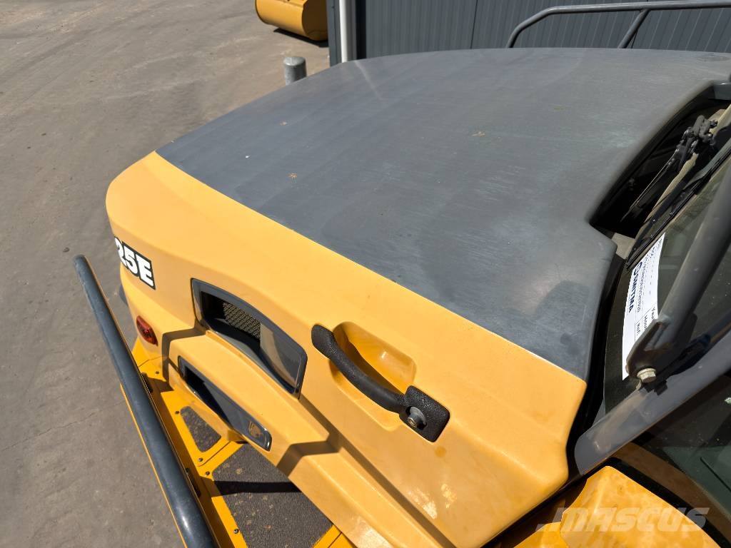 Bell B25E | 2100 hours Tombereau articulé