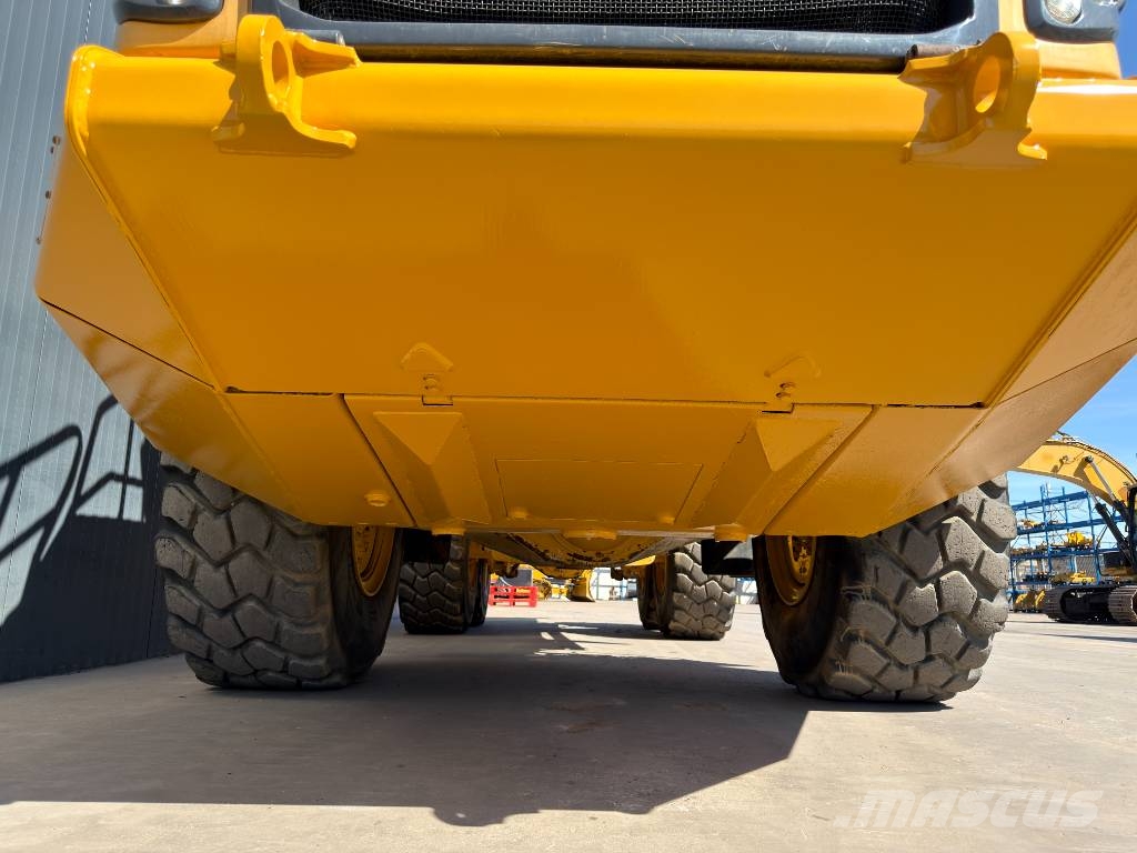 Bell B25E | 2100 hours Tombereau articulé