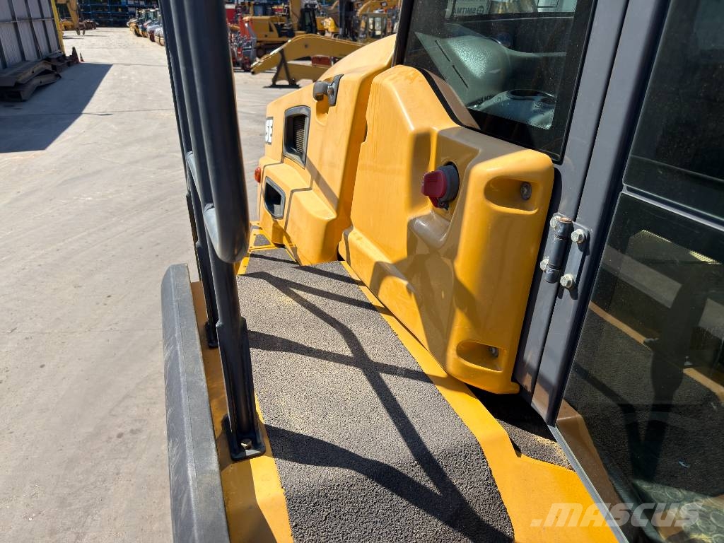 Bell B25E | 2100 hours Tombereau articulé