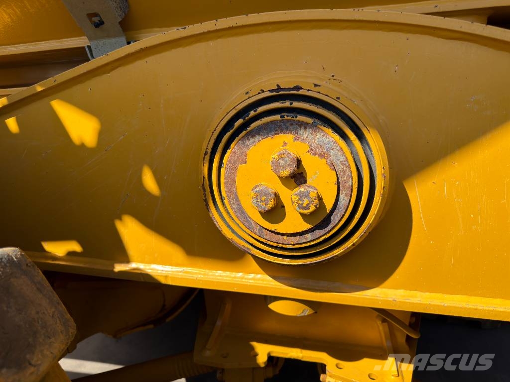 Bell B25E | 2100 hours Tombereau articulé