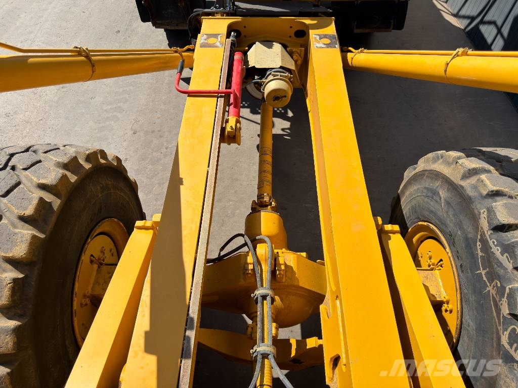Bell B25E | 2100 hours Tombereau articulé