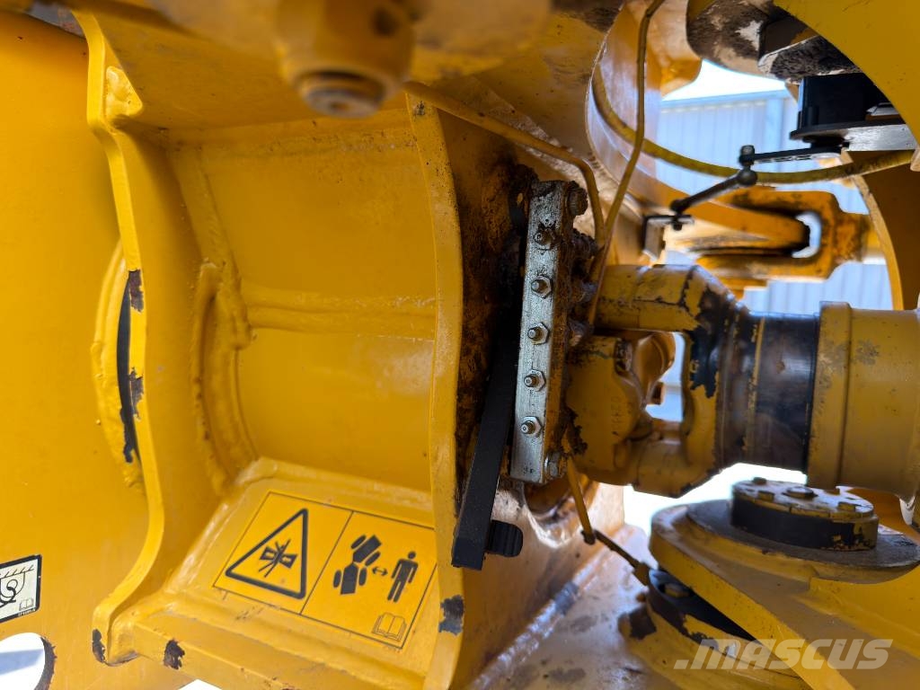 Bell B25E | 2100 hours Tombereau articulé
