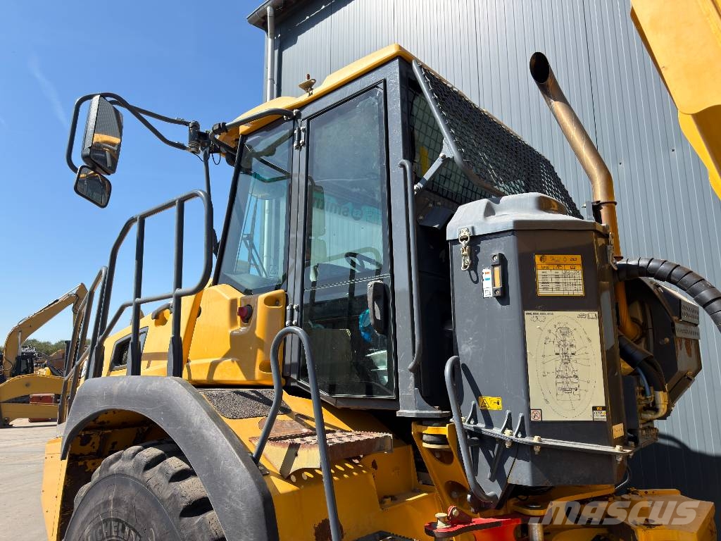 Bell B25E | 2100 hours Tombereau articulé