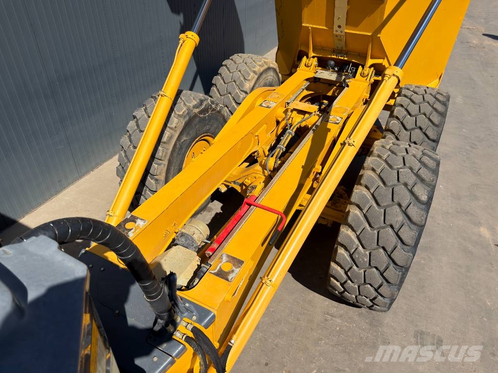 Bell B25E | 2100 hours Tombereau articulé