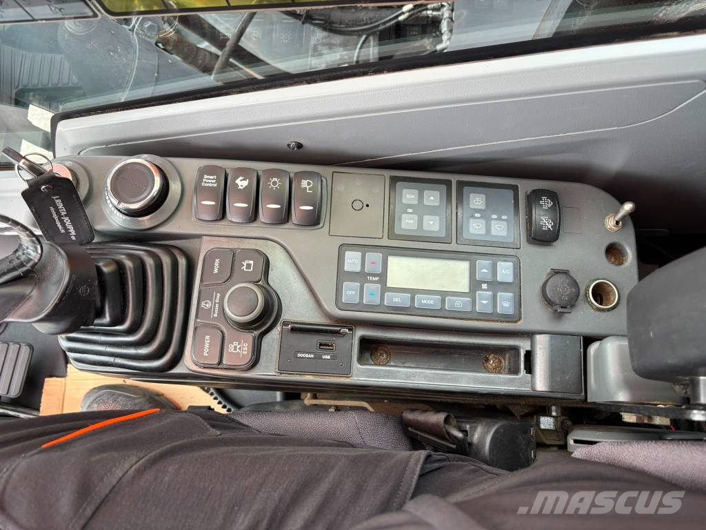 Doosan DX 235 LCR-5 / 3D, Engcon, Rasvari, 3 kauhaa Escavadoras de rastos