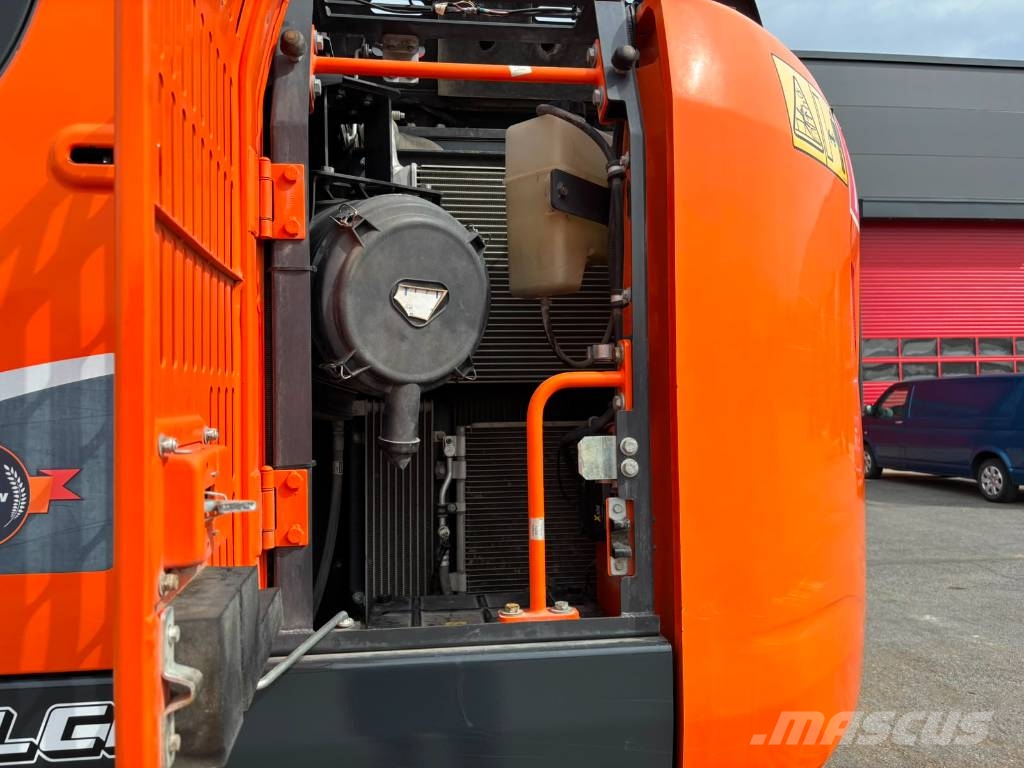 Doosan DX 235 LCR-5 / 3D, Engcon, Rasvari, 3 kauhaa Escavadoras de rastos