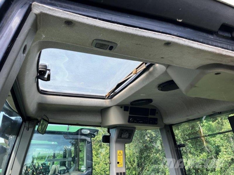 CLAAS Axion 850 트랙터