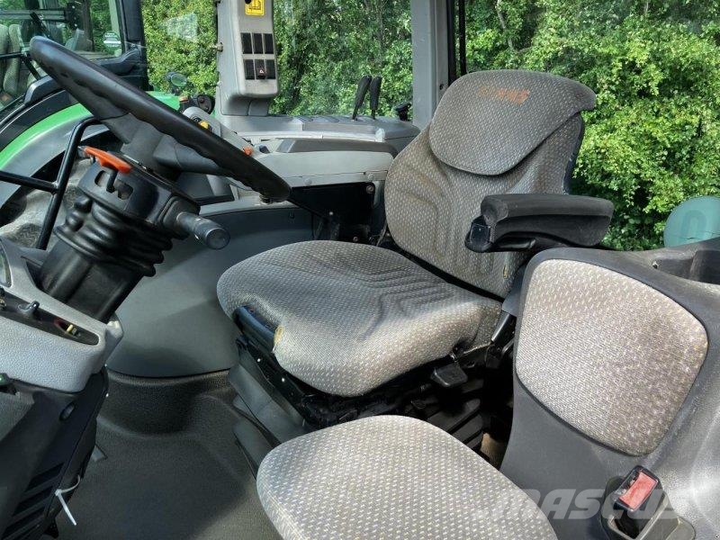 CLAAS Axion 850 트랙터