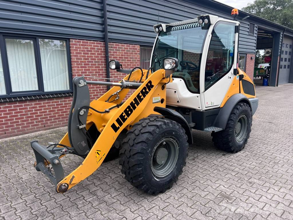 Liebherr L506C Комплектующие для погрузочных и сельхозмашин