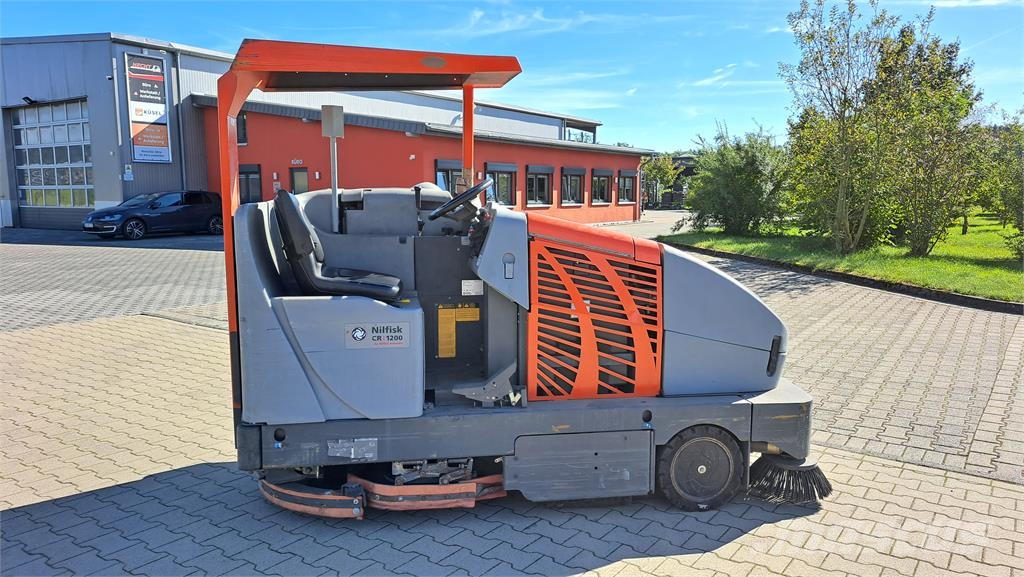 Nilfisk CR1200 2019' battery Lakaisuautot