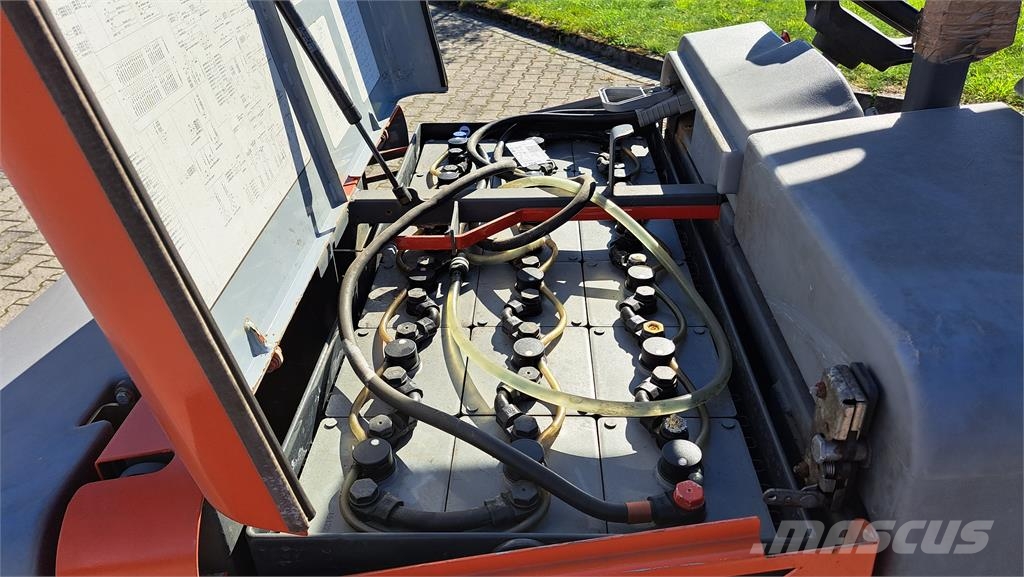 Nilfisk CR1200 2019' battery Lakaisuautot
