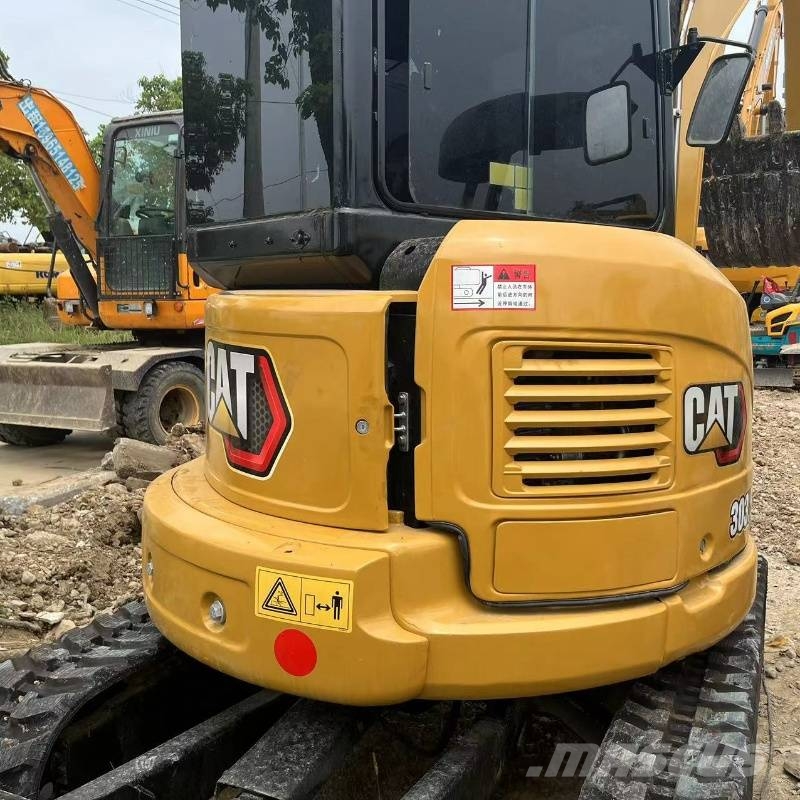 CAT 303 Mini excavators < 7t (Mini diggers)