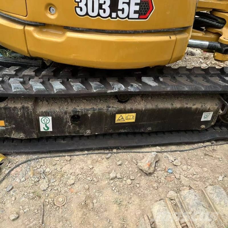 CAT 303 Mini excavators < 7t (Mini diggers)