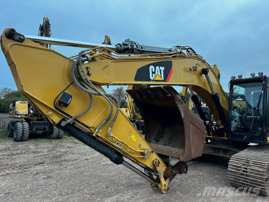 CAT 324 E L Top Zustand German machine Bagri goseničarji