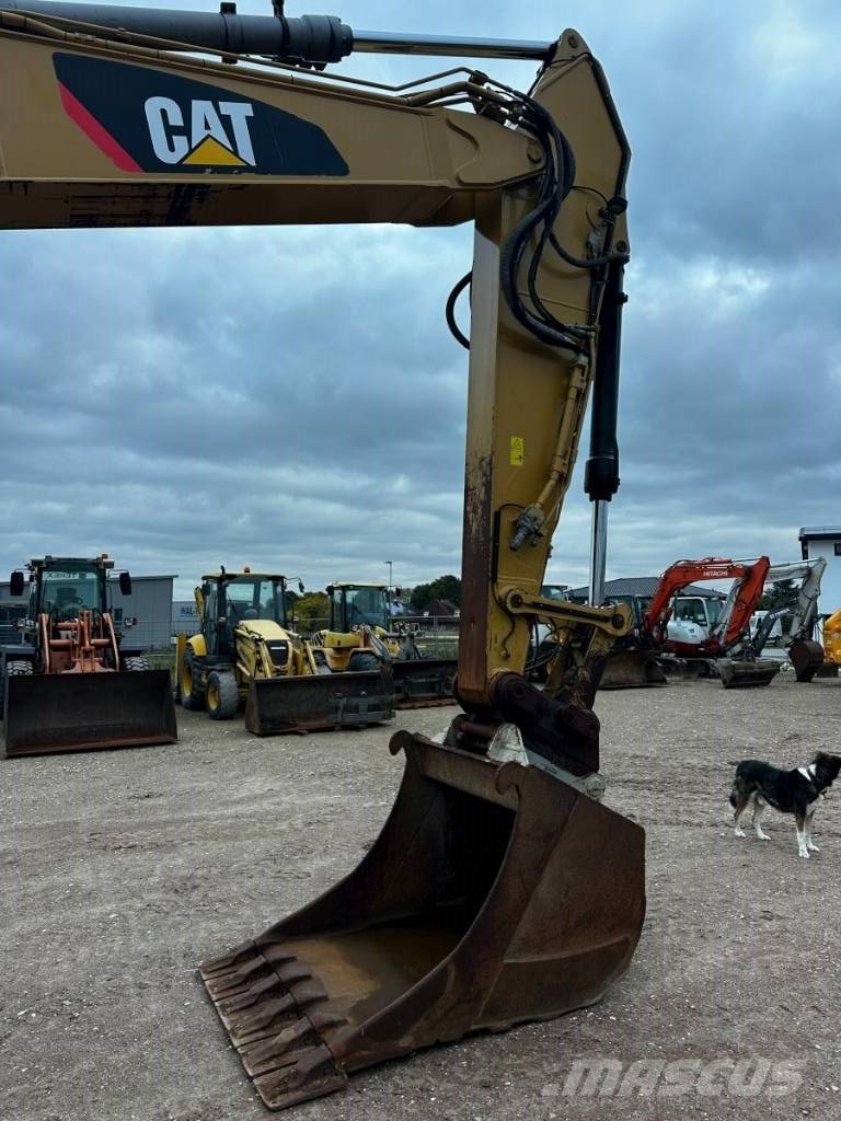 CAT 324 E L Top Zustand German machine Bagri goseničarji