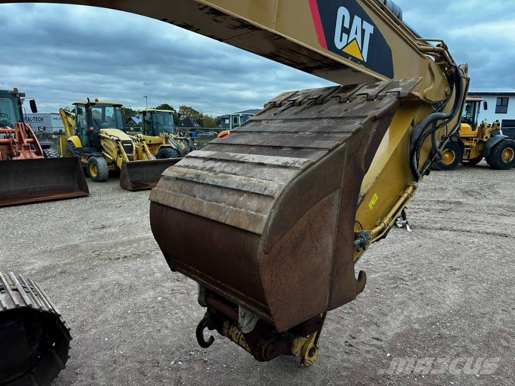 CAT 324 E L Top Zustand German machine Bagri goseničarji