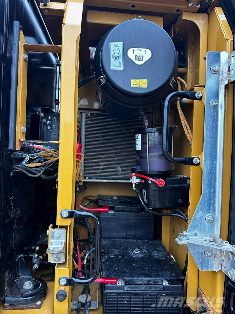 CAT 324 E L Top Zustand German machine Bagri goseničarji