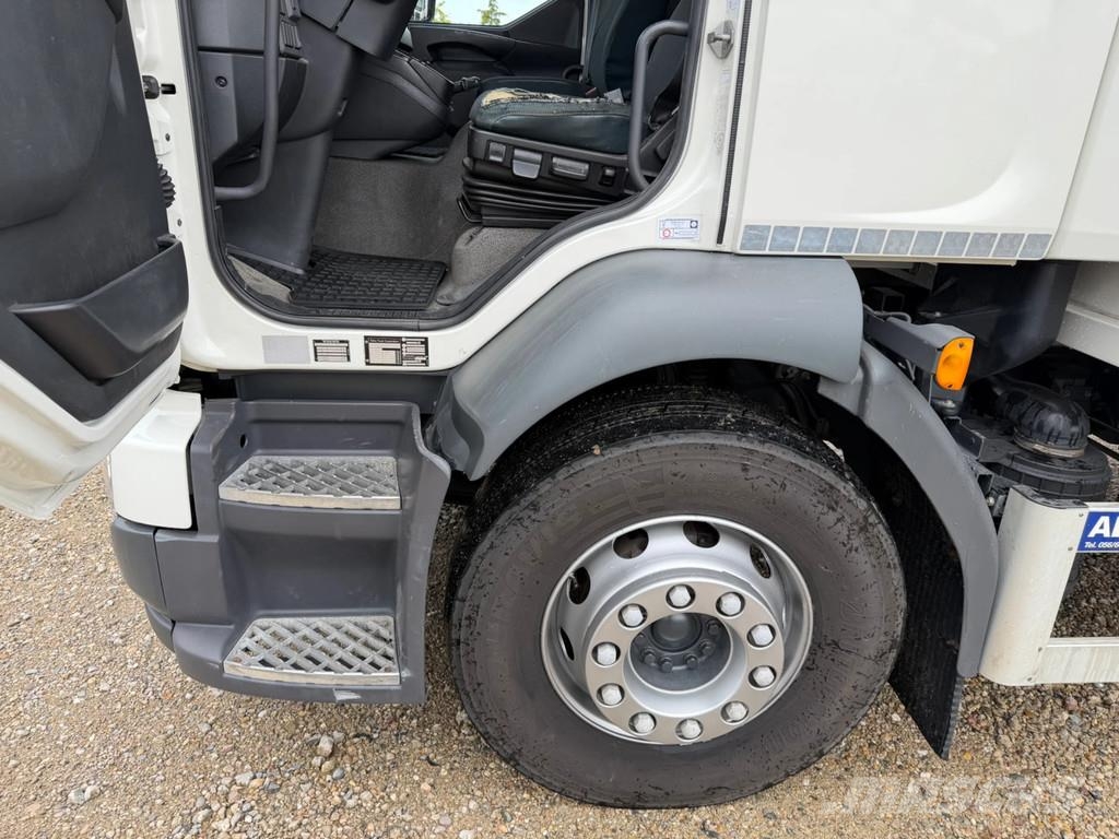 Volvo FL FLB3C Camion à rideaux coulissants (PLSC)