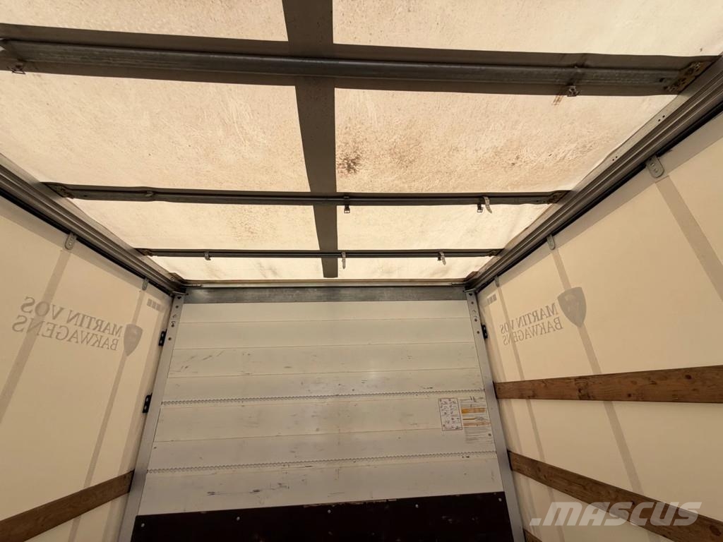 Volvo FL FLB3C Camion à rideaux coulissants (PLSC)