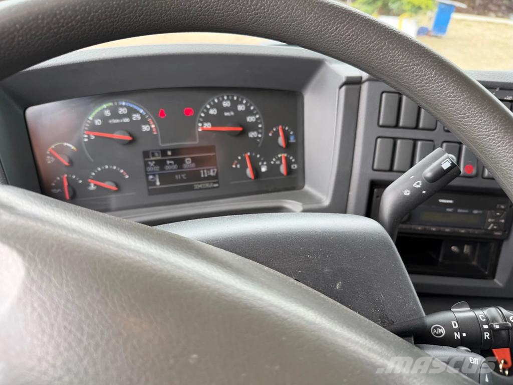 Volvo FL FLB3C Camion à rideaux coulissants (PLSC)