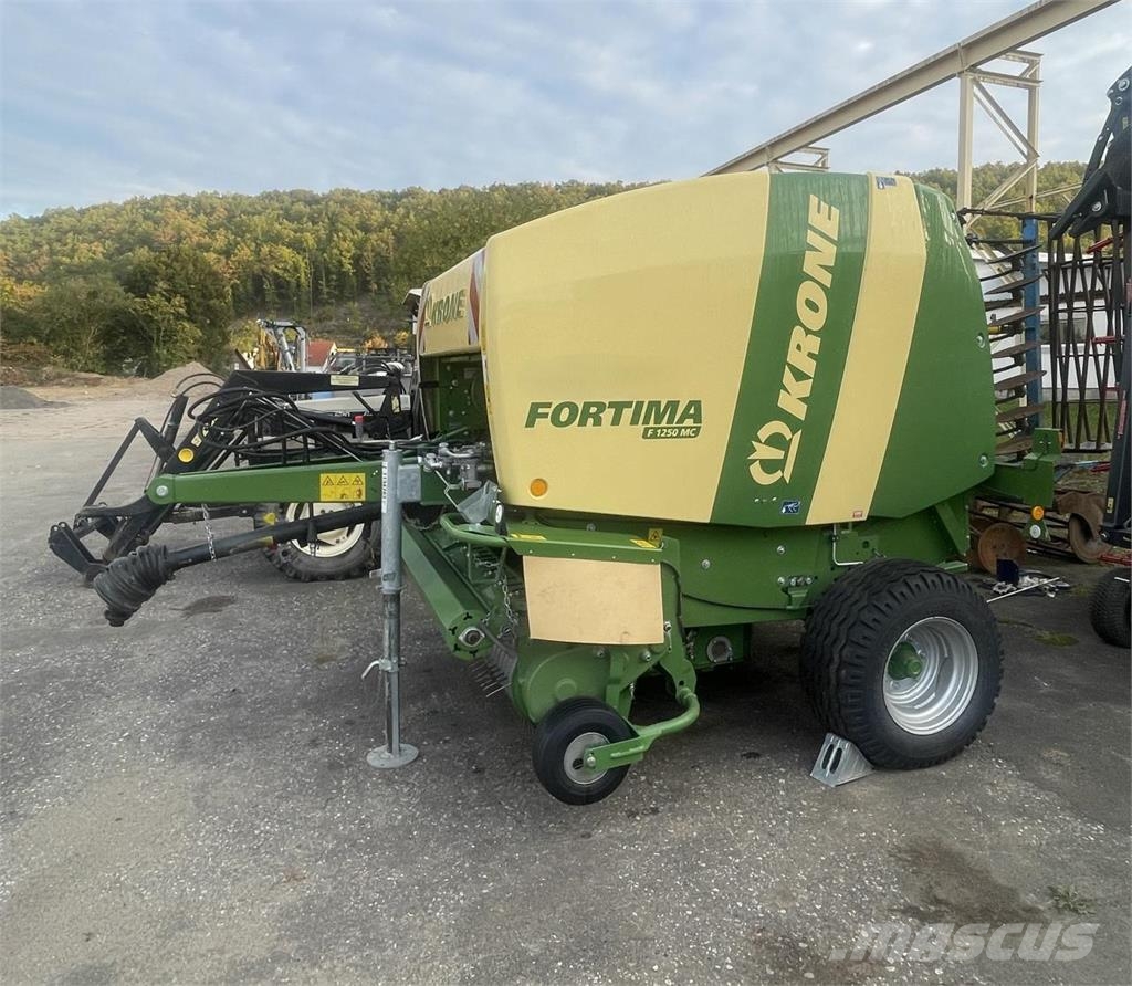 Krone Fortima 1250 MC Rundballenpressen