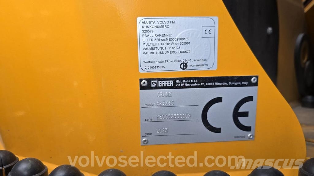Volvo FH شاحنات الرافعات