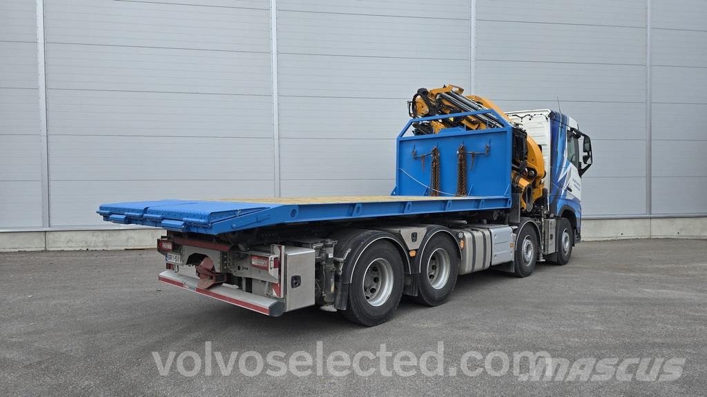 Volvo FH شاحنات الرافعات