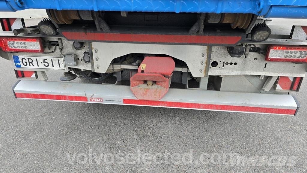 Volvo FH شاحنات الرافعات