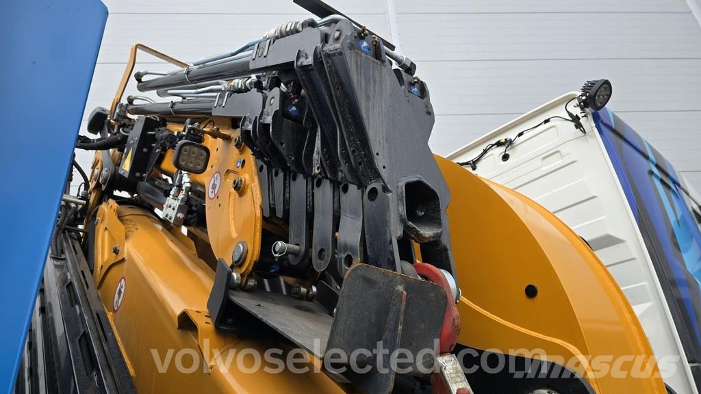 Volvo FH Truck mounted cranes