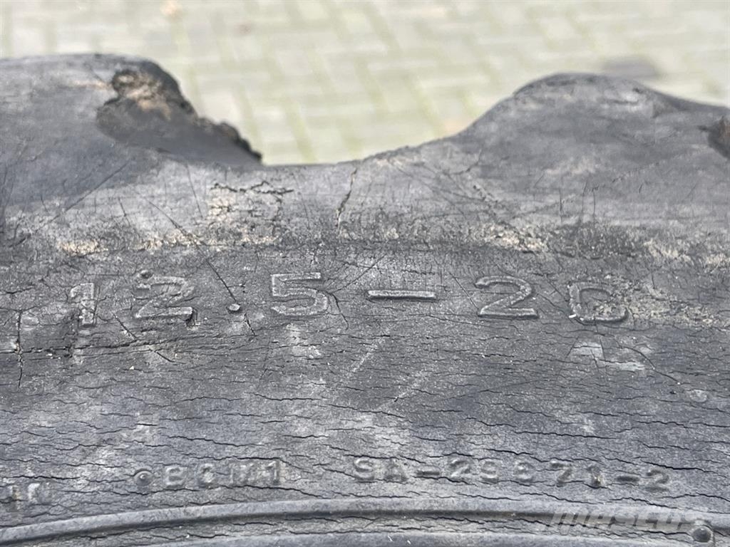 Volvo L30D-Firestone 12.5-20-Tire/Reifen/Band Banden, wielen en velgen