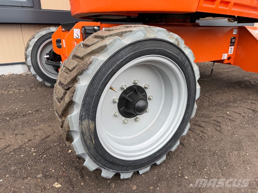 JLG EC 450 AJ Kĺbové plošiny