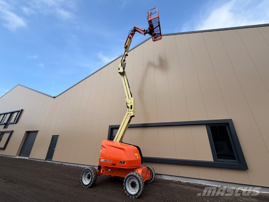 JLG EC 450 AJ Kĺbové plošiny