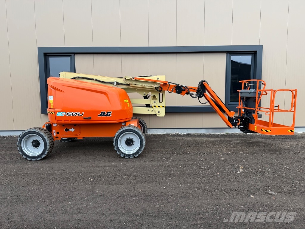 JLG EC 450 AJ Kĺbové plošiny