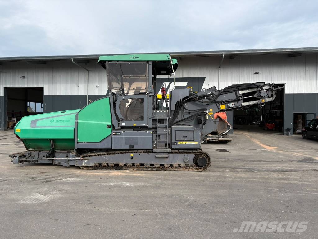 Bomag BMF 2500 S Rozściełacze do asfaltu