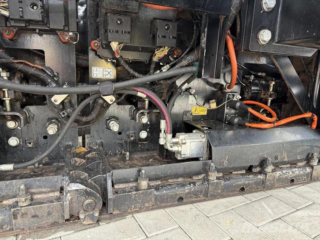 CAT AP 500F Strassenfertiger