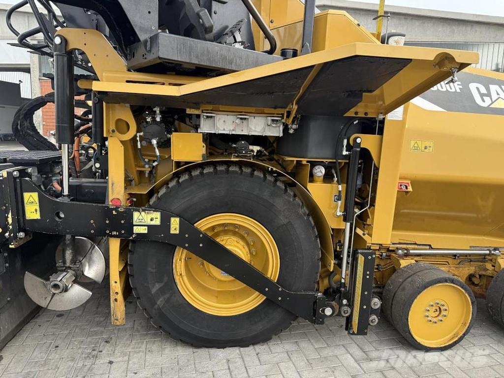 CAT AP 500F Strassenfertiger