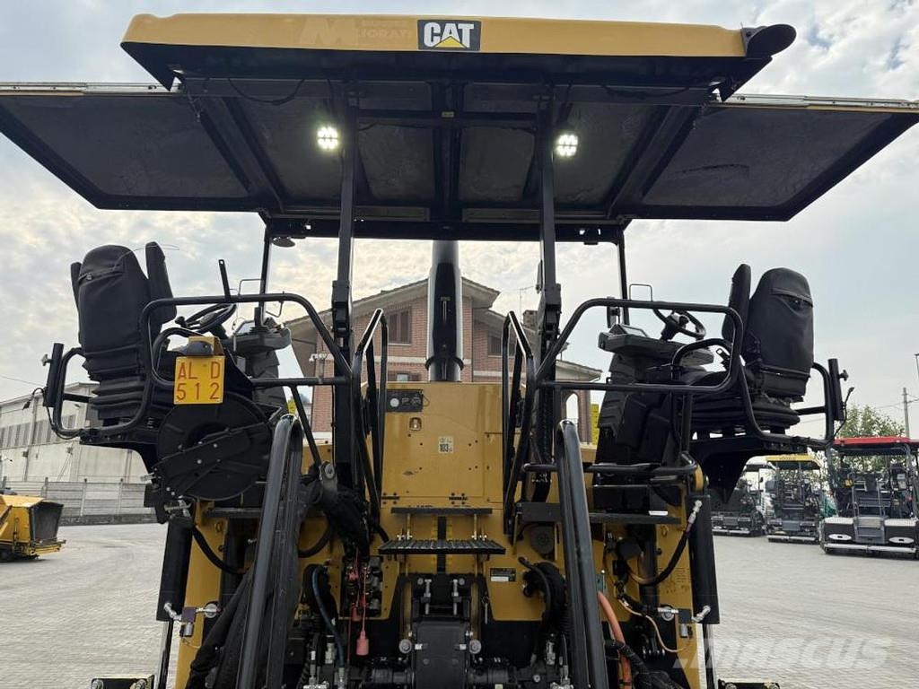 CAT AP 500F Strassenfertiger