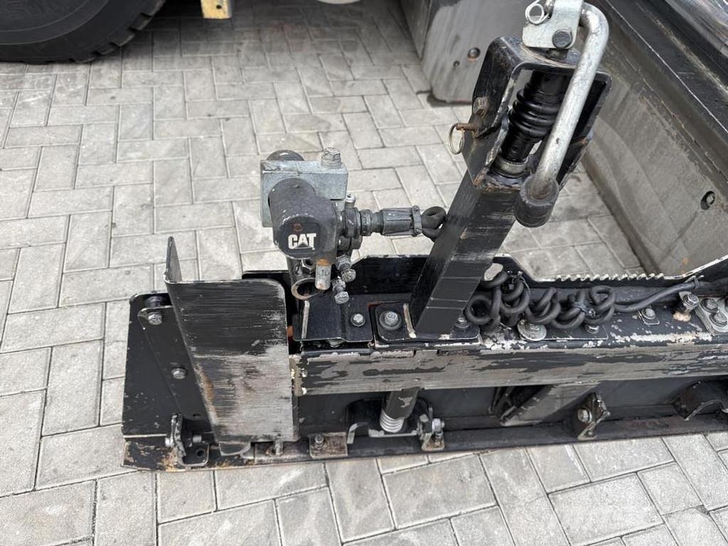 CAT AP 500F Strassenfertiger
