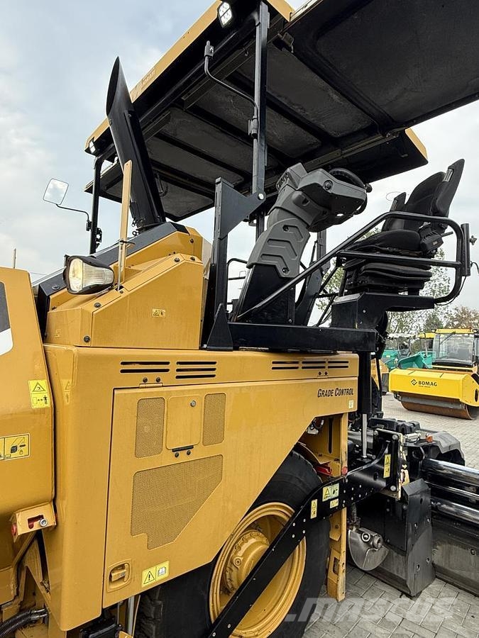 CAT AP 500F Strassenfertiger